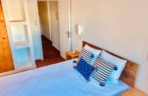 Santa Luzia House | 4 bedroom villa with swimming pool in the center of Santa Luzia
