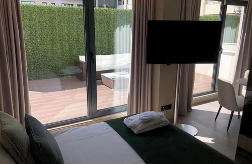 Sao Sebastiao da Pedreira Hotel | Omid Saldanha Hotel
