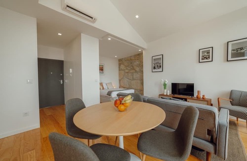 Campanha Apartment | Courtyard Oporto Design Apartment F