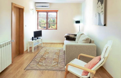 Sao Pedro do Sul Ski Chalet | Homerez - Big chalet for 16 ppl. with swimming-pool at São Pedro do Sul