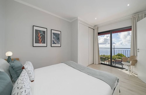 Ponta do Pargo Villa | Felicidade Rocha II - For Families, With a Pool
