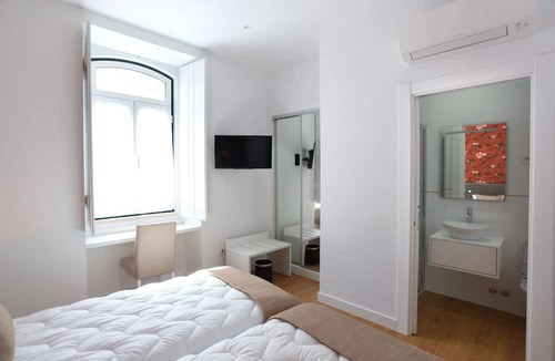 Marinha Grande House | Glass Boutique - Rooms & Suites