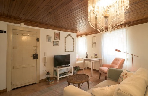 Misericordia Apartment | Light Filled Apartment near Chiado, By TimeCooler