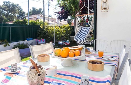 Alcabideche House | Homerez - House for 7 ppl. with swimming-pool and terrace at Alcabideche