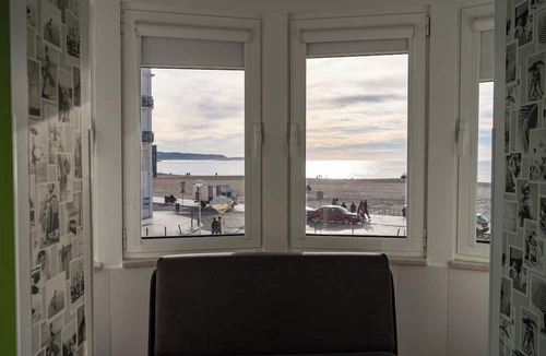 Nazare Bed & Breakfast | By The Sea