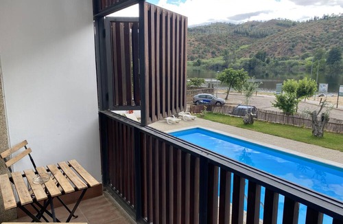 Gaviao Hotel | Alamal River Club