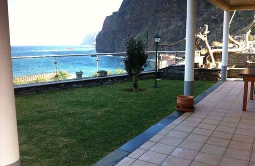 Sao Vicente Villa | Lovely Sea View 3-bed House in p Delgada, Madeira