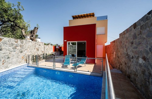 Santo Estevao Villa | Countryside modern villa with pool