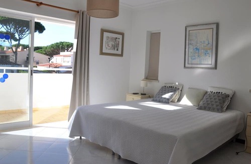 Quarteira House | Villa Near Marina With Private Pool