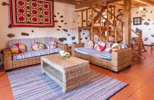 Lajes das Flores Hotel | Aldeia da Cuada