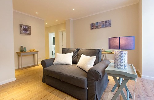 Santo Condestavel Apartment | Amazing Parada by Homing