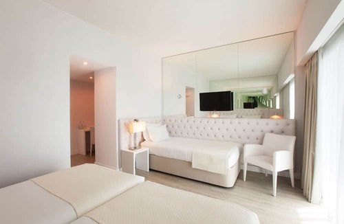 Avenida de Roma Hotel | Lutecia Smart Design Hotel