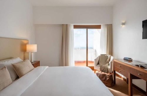 Laundos Hotel | Sao Felix Hotel Hillside and Nature