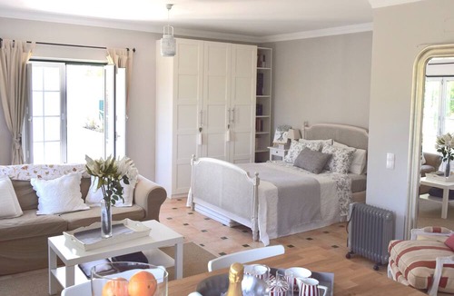 Tavira Apartment | La Senhora Das Oliveiras (The Garden Studio)