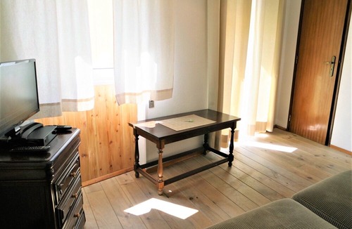 Lagos City Center Cabin | Casa Celina