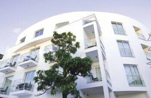 Machico Hotel | Hotel White Waters