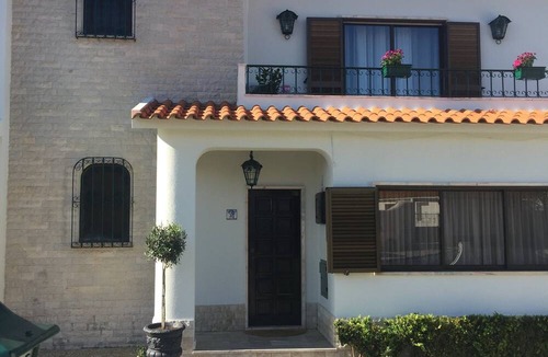 Cascais Bed & Breakfast | Paradise Suites