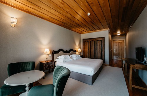 Amares House | Casa Lata - Wine & Tourism