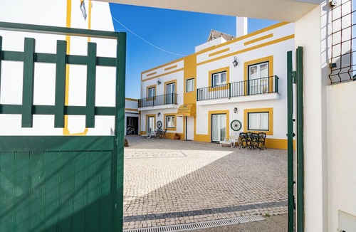 Vila Nova de Milfontes House | Pátio Vitória by Umbral