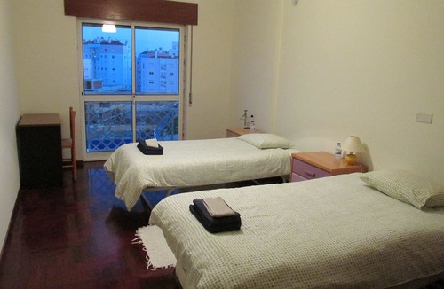 Corroios House | Homestay Marialva Park