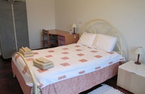 Corroios House | Homestay Marialva Park
