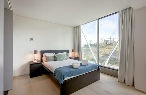 Alto do Pina Apartment | Areeiro Vision Studio by Homing
