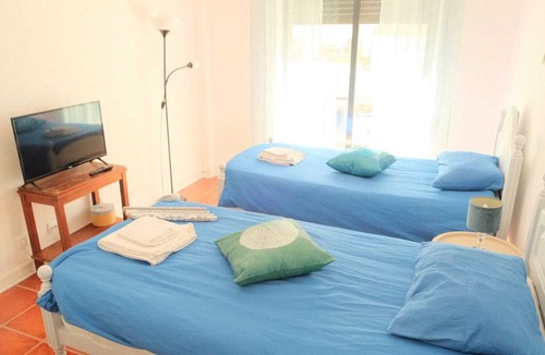 Corroios House | Flamingo s Bay
