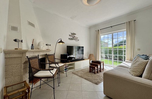 Quarteira Villa | Vilamoura Summer Villa 3 by Homing