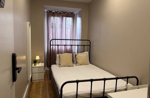 Mouraria Bed & Breakfast | Bohemian Stay Central Lisbon Rooms