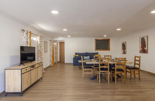 Silves Apartment | HH 06 - 2 Bed Apartment in Olive Hills Guesthouse