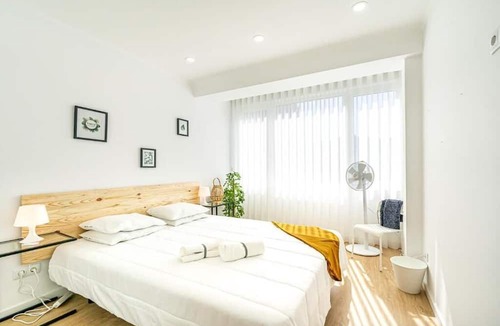 Queluz Apartment | Two bedroom apartments close to train station by Lisbon with Sintra