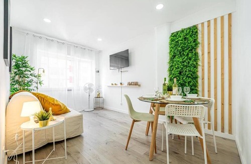 Mina House | Santos Mattos Guesthouse & Apartments by Lisbon with Sintra