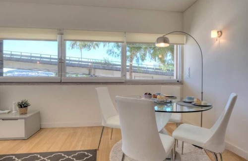 Belem Apartment | Belem Prime Apartment with Pool