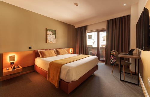 Entroncamento Hotel | Made Inn Entroncamento