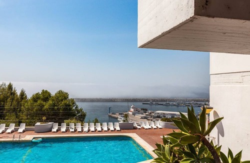 Sesimbra Apartment | Sesimbra Blue Port Terrace – Comfort, Style, Pool