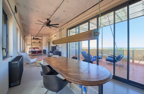 Viana do Alentejo Cabin | Moagem Industrial Lodge