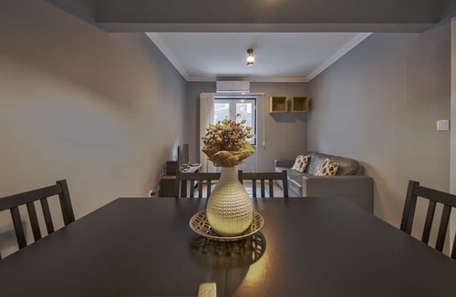 Linda-a-Velha Apartment | Jamor Terrace by Homing