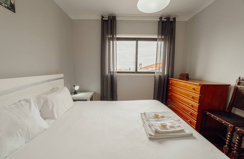 Espinho Apartment | Espinho Seawalk AND Seaview by Vacationy