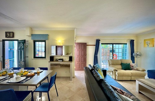 Urbanizacao dos Calicos Villa | Albufeira Summer Villa 1 by Homing