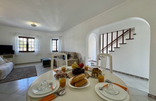 Gambelas Villa | Faro Terrace Villa by Homing