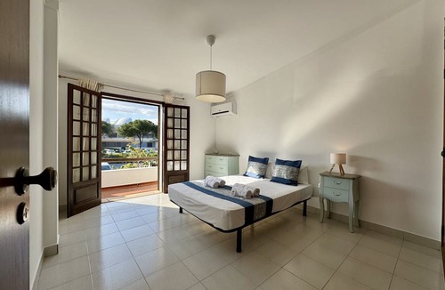 Gambelas Villa | Faro Terrace Villa by Homing