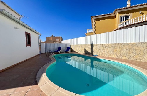 Pera Villa | Pêra Stylish Villa With Pool by Homing