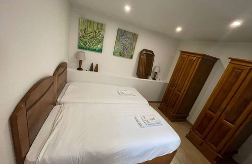 Vila Nova de Gaia Villa | Pedras Village House by Vacationy
