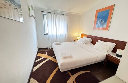 Cascais House | The Pearl - Cascais Guest House - City & Beach