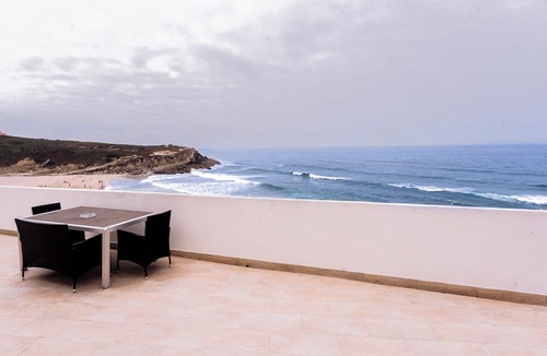 Praia das Macas House | Guest House Residencial REAL