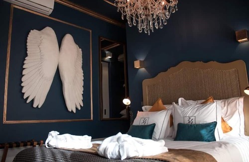 Setubal House | 34 Guest House