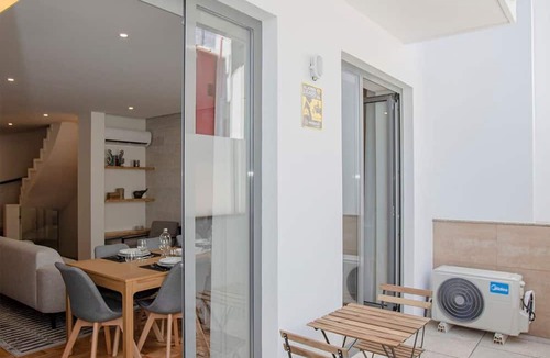 Bonfim House | Liiiving in Porto - Design Bright House