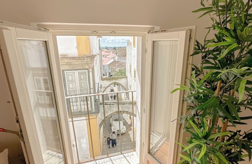 Evora House | Largo Inn Suites Evora