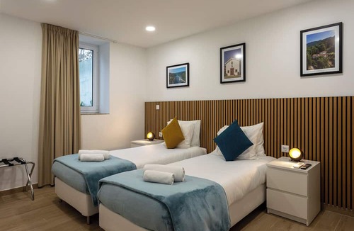 Branca House | Guest House A Loja do Cantoneiro