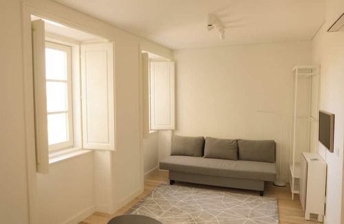 Linda-a-Velha Hotel | Ajuda Palace Inn Lisbon